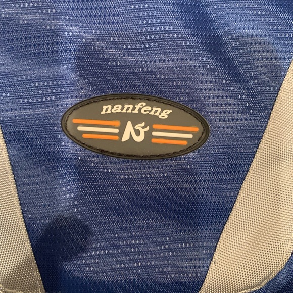 Hydration sporting Backpacks. 2liter. Black/Blue. NWOT - Picture 2 of 5